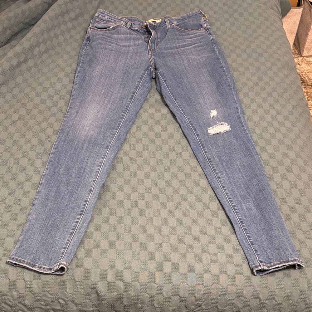 Levi's Light Blue Women's Skinny Jeans